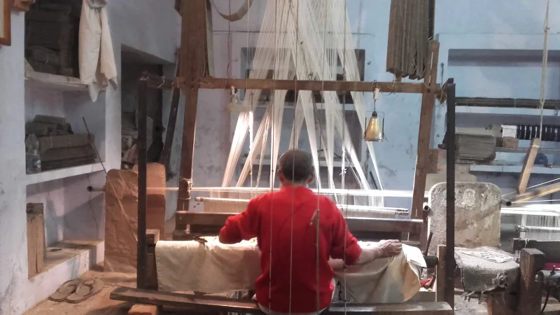 Artisan craft demonstration and learning experience